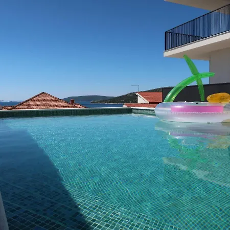 Apartment Viva-by The Sea-garden & Terraces By Interhome *